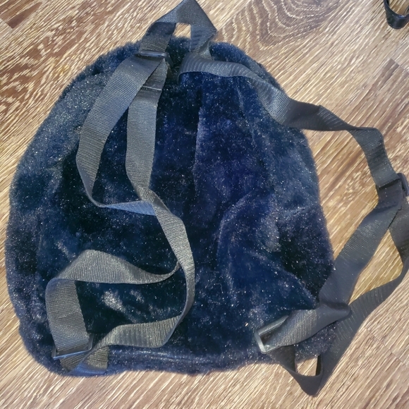 Small backpack - Picture 2 of 3